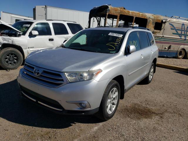 Photo 2 from auction – 2013 TOYOTA HIGHLANDER with VIN 5TDBK3EH0DS193935