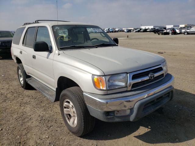 TOYOTA 4RUNNER 2000 with VIN JT3GM84R2Y0068388 - Photo from auction