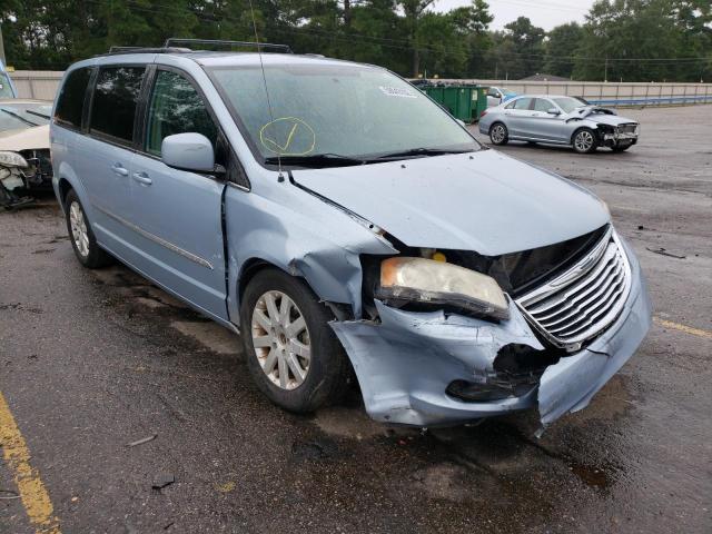 CHRYSLER TOWN & COU 2013 with VIN 2C4RC1BG6DR674499 - Photo from auction
