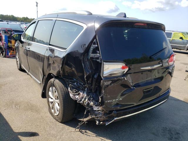 Photo 3 from auction – 2019 CHRYSLER PACIFICA T with VIN 2C4RC1BG4KR721347