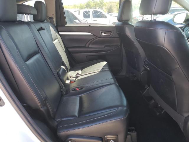 Photo 6 from auction – 2016 TOYOTA HIGHLANDER with VIN 5TDJKRFH4GS281744
