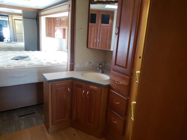 Photo 6 from auction – 2003 ROADMASTER RAIL MTRHM with VIN 1RF42464532021926