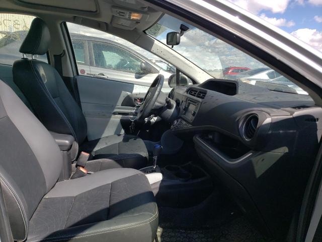 Photo 5 from auction – 2014 TOYOTA PRIUS C with VIN JTDKDTB33E1069112
