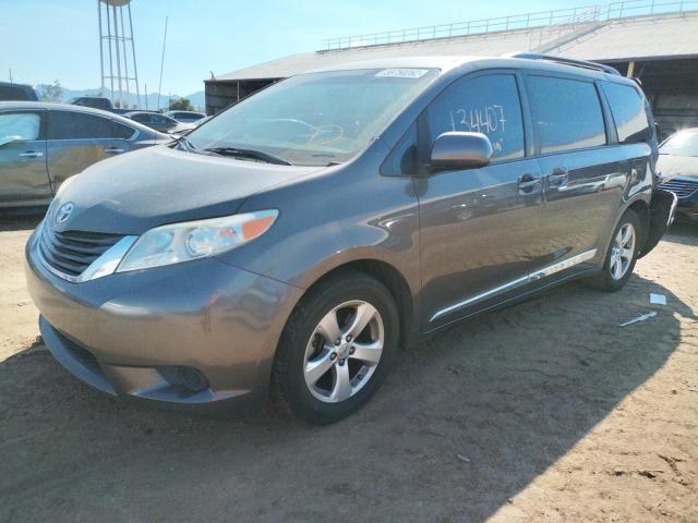 Photo 2 from auction – 2013 TOYOTA SIENNA LE with VIN 5TDKK3DC2DS363993