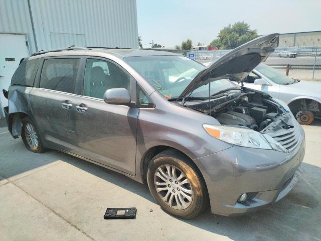 TOYOTA SIENNA XLE 2017 with VIN 5TDYZ3DC0HS837788 - Photo from auction