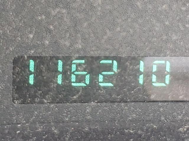 Photo 8 from auction – 2004 JEEP WRANGLER X with VIN 1J4FA39S34P789202