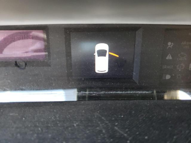 Photo 8 from auction – 2014 TOYOTA PRIUS C with VIN JTDKDTB37E1563215