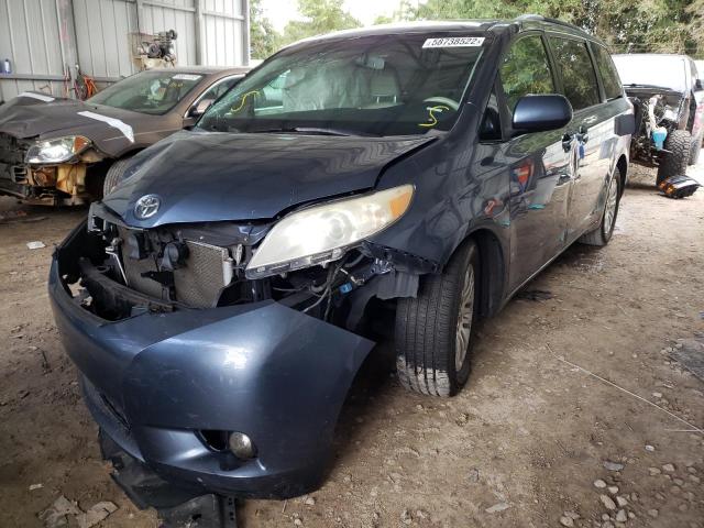 Photo 2 from auction – 2013 TOYOTA SIENNA XLE with VIN 5TDYK3DC9DS326840