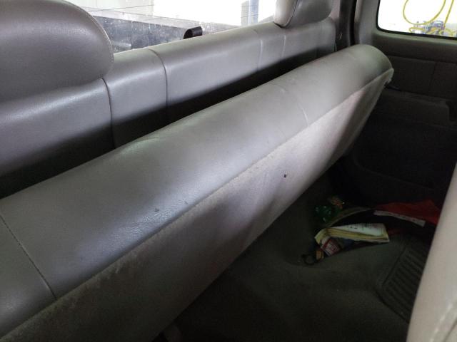 Photo 6 from auction – 2005 CHEVROLET SILVERADO with VIN 1GCEK19B35E188498