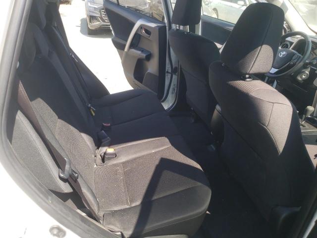 Photo 6 from auction – 2018 TOYOTA RAV4 LE with VIN JTMBFREV7JJ183036
