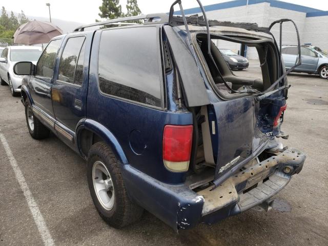 Photo 3 from auction – 2000 CHEVROLET BLAZER with VIN 1GNCS13WXY2355665
