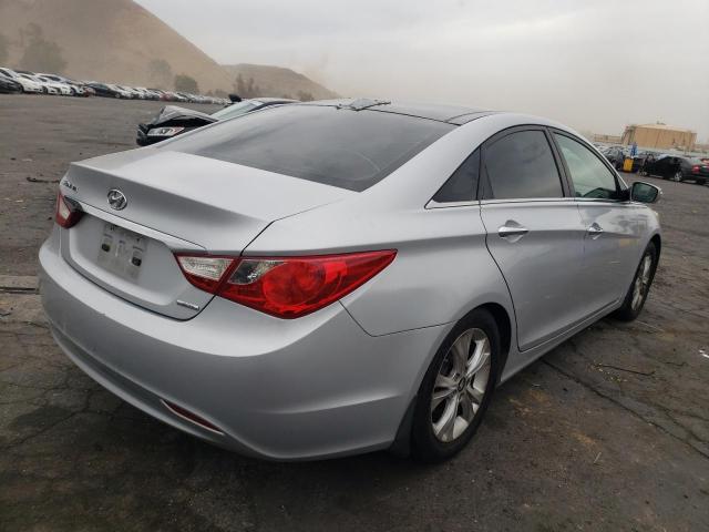 Photo 4 from auction – 2012 HYUNDAI SONATA SE with VIN 5NPEC4AC8CH382315