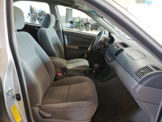 Photo 5 from auction – 2005 TOYOTA CAMRY LE with VIN 4T1BE30K35U609835