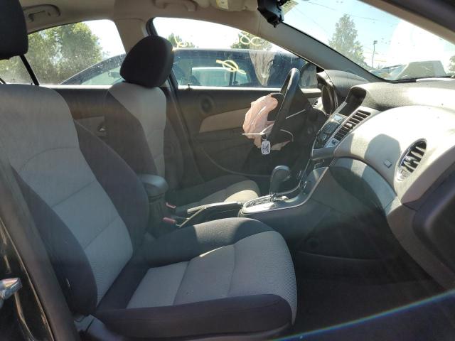 Photo 5 from auction – 2012 CHEVROLET CRUZE LS with VIN 1G1PC5SH3C7401536