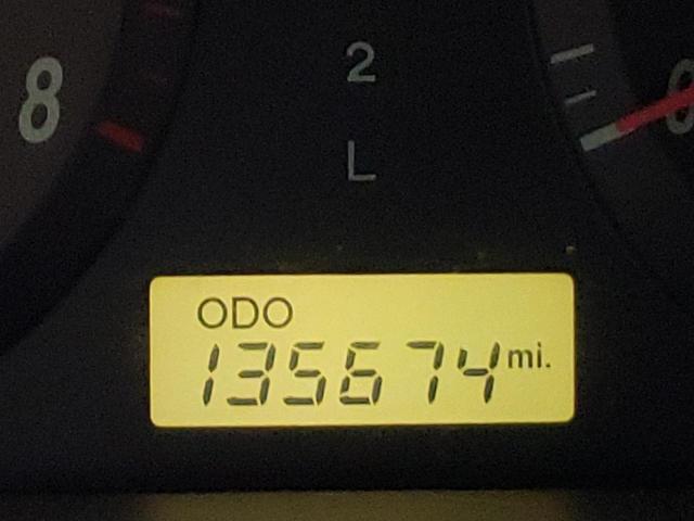 Photo 8 from auction – 2004 HYUNDAI ELANTRA GL with VIN KMHDN46D24U720480