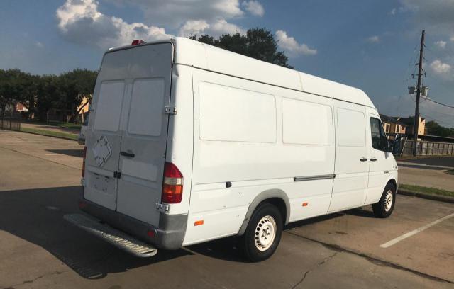 Photo 4 from auction – 2005 DODGE SPRINTER 2 with VIN WD0PD744955838876