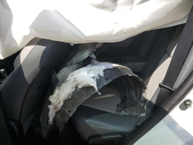 Photo 6 from auction – 2014 TOYOTA RAV4 LIMIT with VIN 2T3DFREV8EW176645