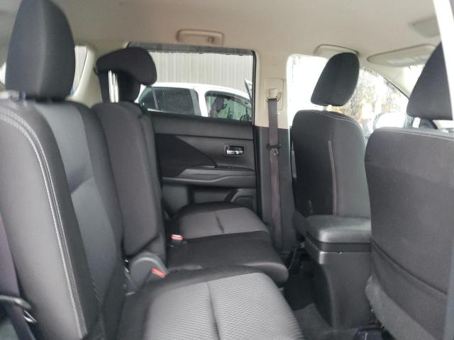 Photo 6 from auction – 2016 MITSUBISHI OUTLANDER with VIN JA4AD2A39GZ045175