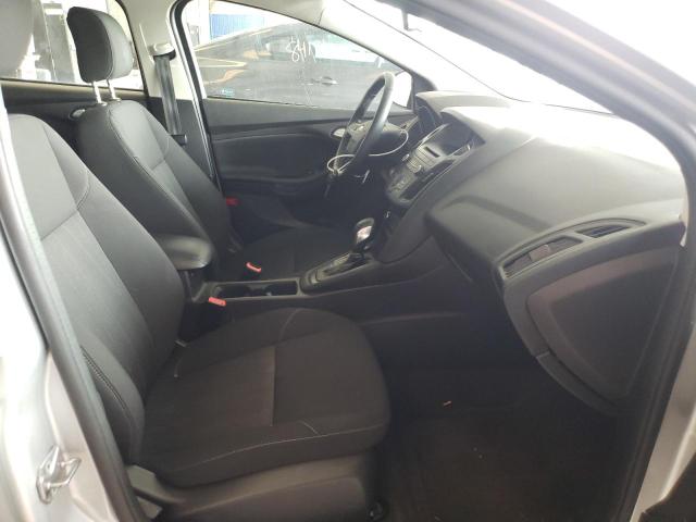Photo 5 from auction – 2017 FORD FOCUS SE with VIN 1FADP3F21HL337249