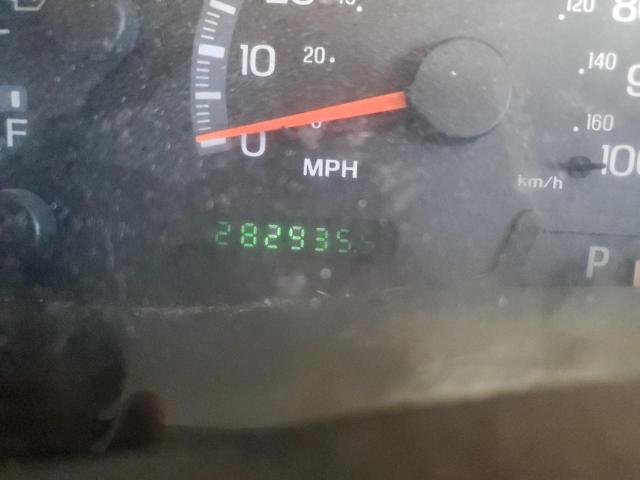 Photo 8 from auction – 2003 FORD F150 with VIN 2FTRX18W83CA94529