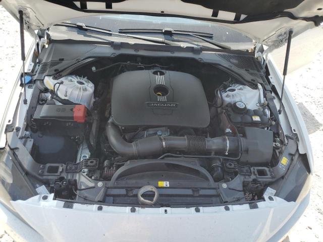 Photo 7 from auction – 2017 JAGUAR XE with VIN SAJAR4BG3HA972081