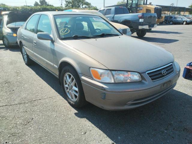 TOYOTA CAMRY 2000 with VIN 4T1BF28K5YU092571 - Photo from auction