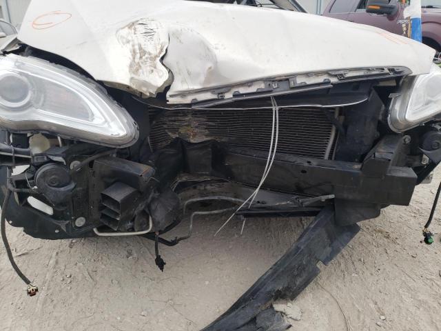 Photo 9 from auction – 2014 CHRYSLER 200 LIMITE with VIN 1C3CCBCG1EN125595