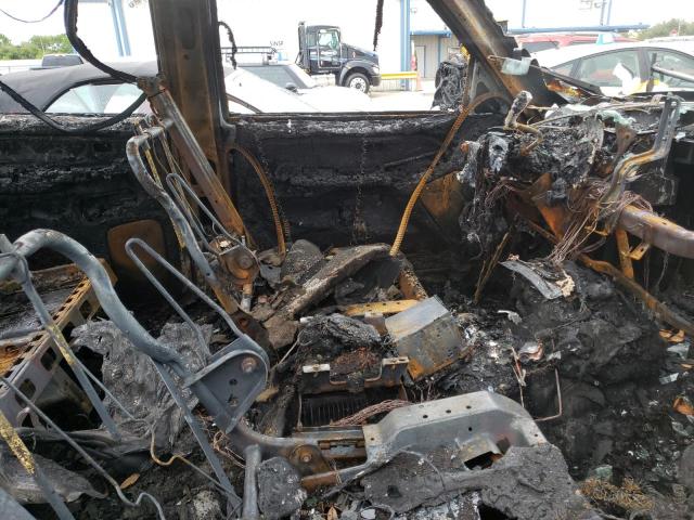 Photo 5 from auction – 2005 CHEVROLET AVALANCHE with VIN 3GNEK12Z05G263715