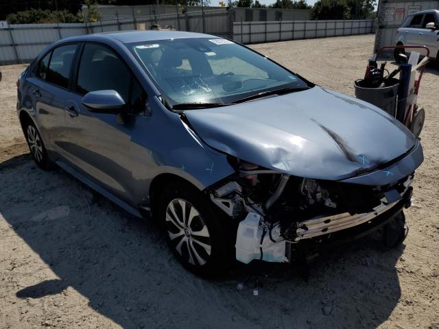 TOYOTA COROLLA LE 2022 with VIN JTDEAMDE7NJ054834 - Photo from auction