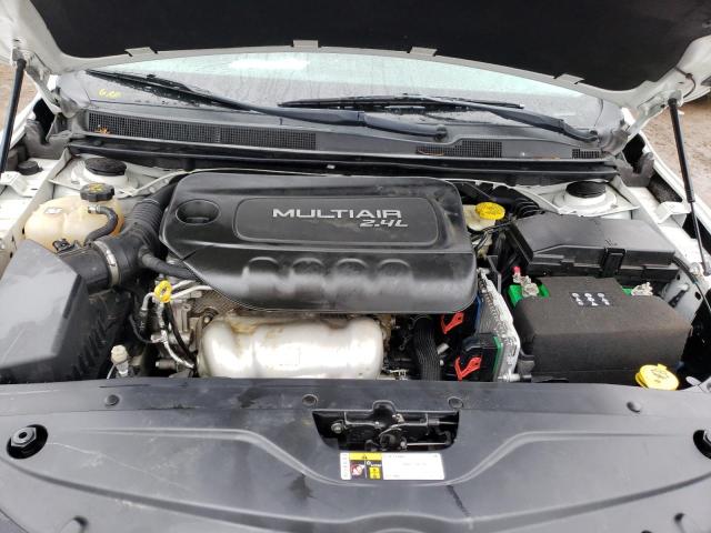 Photo 11 from auction – 2016 CHRYSLER 200 LIMITE with VIN 1C3CCCAB4GN120732