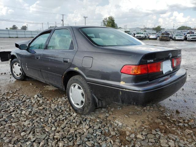 Photo 3 from auction – 2000 TOYOTA CAMRY CE with VIN 4T1BG22K5YU963801
