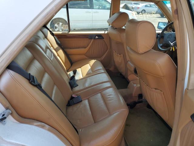 Photo 6 from auction – 1992 MERCEDES-BENZ 300 E with VIN WDBEA30D6NB589119