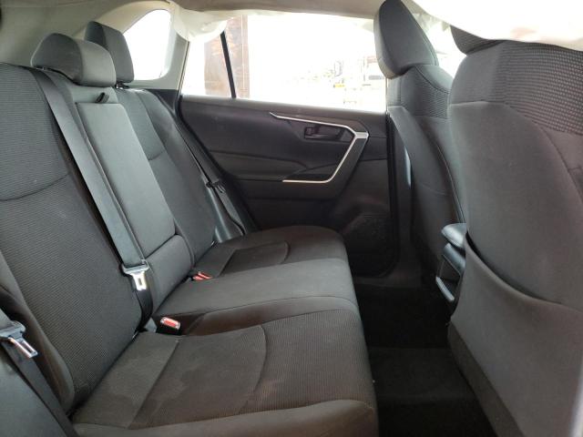 Photo 6 from auction – 2019 TOYOTA RAV4 LE with VIN 2T3H1RFV5KW033856