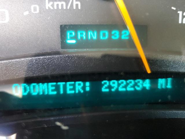 Photo 8 from auction – 2003 CHEVROLET SUBURBAN K with VIN 3GNFK16Z33G347801