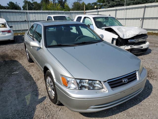 TOYOTA CAMRY 2000 with VIN 4T1BG22K8YU698470 - Photo from auction