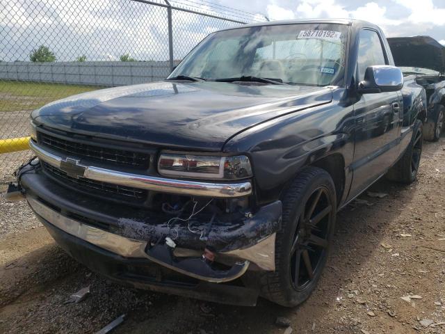 Photo 2 from auction – 2002 CHEVROLET SILVERADO with VIN 1GCEC14VX2Z151919