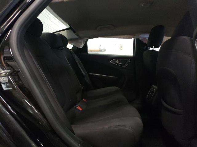 Photo 6 from auction – 2015 CHRYSLER 200 LIMITE with VIN 1C3CCCAB8FN663158