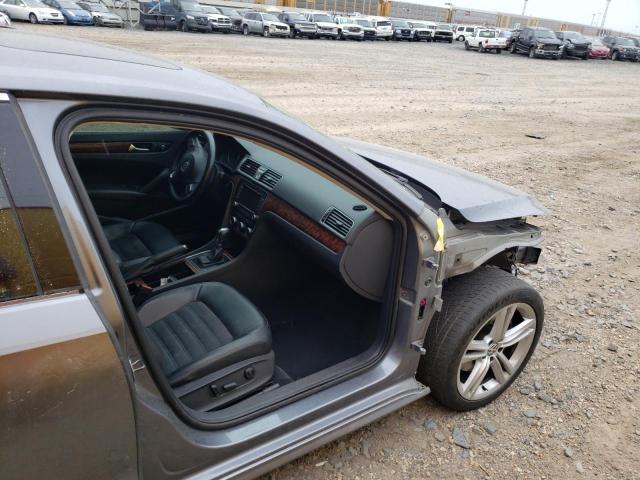 Photo 9 from auction – 2012 VOLKSWAGEN PASSAT SEL with VIN 1VWCN7A35CC083084