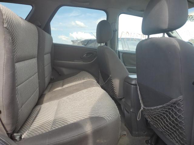 Photo 6 from auction – 2004 FORD ESCAPE XLT with VIN 1FMYU93144DA08452