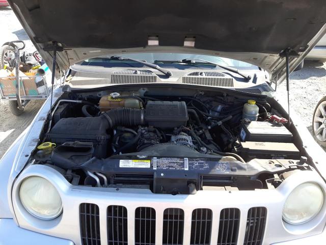 Photo 7 from auction – 2002 JEEP LIBERTY LI with VIN 1J8GL58K22W294339
