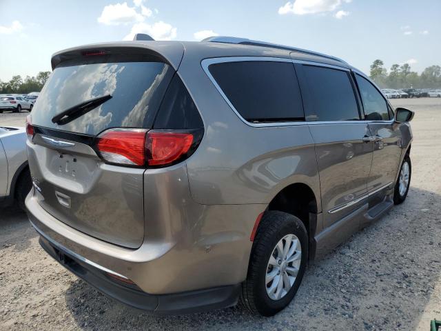 Photo 4 from auction – 2018 CHRYSLER PACIFICA T with VIN 2C4RC1EG1JR182874