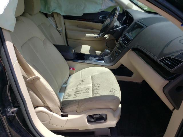 Photo 5 from auction – 2017 LINCOLN MKT with VIN 2LMHJ5AT9HBL00586