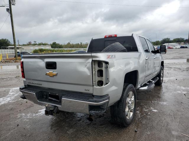Photo 4 from auction – 2017 CHEVROLET SILVERADO with VIN 1GC1KWEG7HF105327