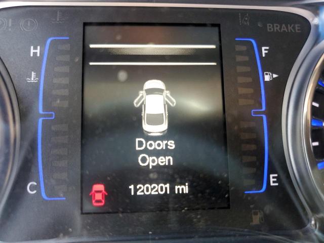 Photo 8 from auction – 2015 CHRYSLER 200 LIMITE with VIN 1C3CCCAB5FN747843