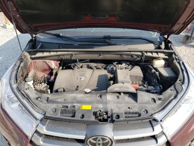 Photo 7 from auction – 2017 TOYOTA HIGHLANDER with VIN 5TDJZRFH9HS468488