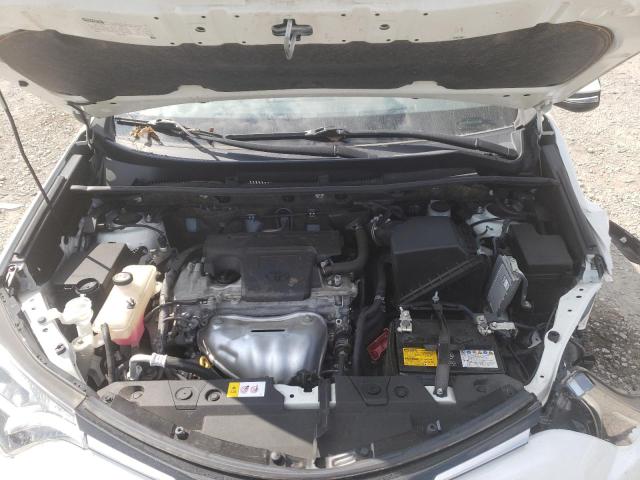 Photo 7 from auction – 2017 TOYOTA RAV4 XLE with VIN JTMWFREV4HJ112341