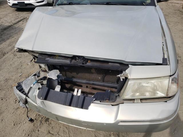 Photo 7 from auction – 2003 MERCURY GRAND MARQ with VIN 2MEFM74W03X703981