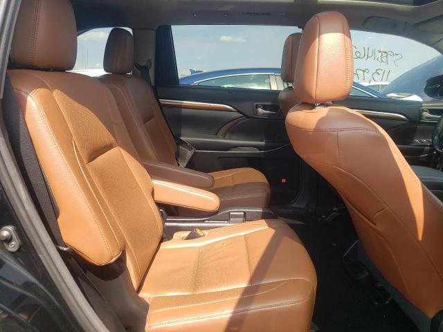 Photo 6 from auction – 2017 TOYOTA HIGHLANDER with VIN 5TDDZRFH6HS371861