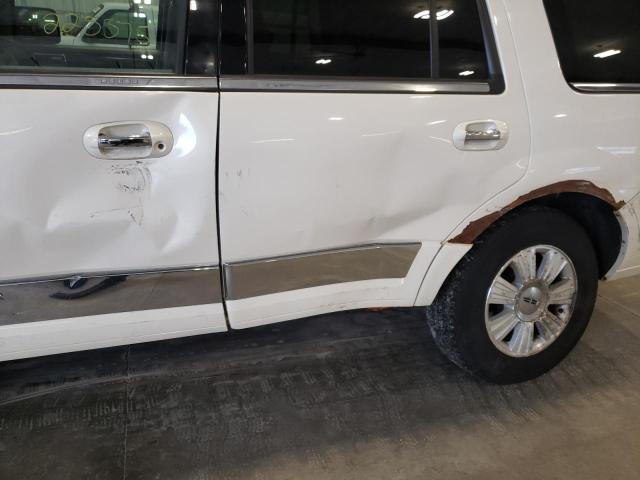 Photo 9 from auction – 2007 LINCOLN NAVIGATOR with VIN 5LMFU28547LJ24686