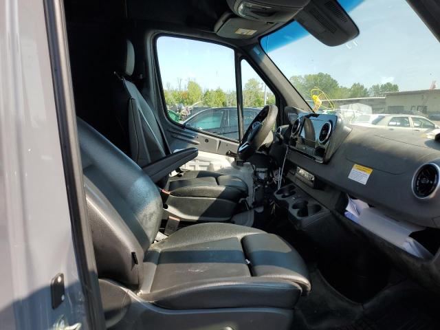 Photo 5 from auction – 2019 MERCEDES-BENZ SPRINTER 2 with VIN WD4FF1CD7KT014627